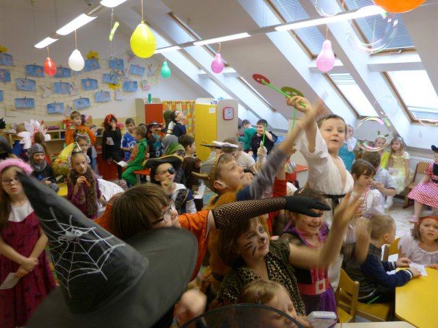 Karneval ve školní družině